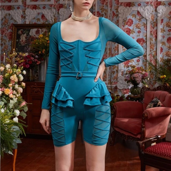 SHEIN X DEATH BY DOLLS Crisscross Mesh Panel Ruffle Trim Backless Romper - Picture 6 of 11